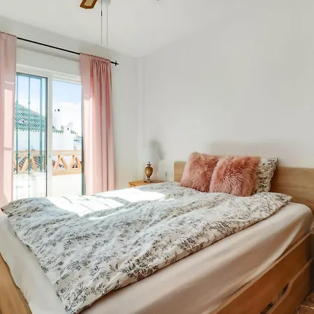 Apartamento Apt Chimenea With Ocean View, A/c, & Fiber