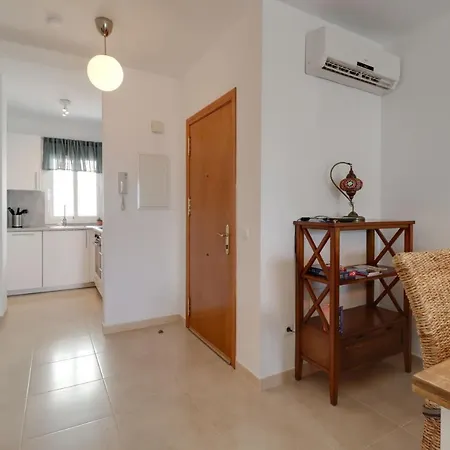 Apt Chimenea With Ocean View, A/c, & Fiber Apartamento